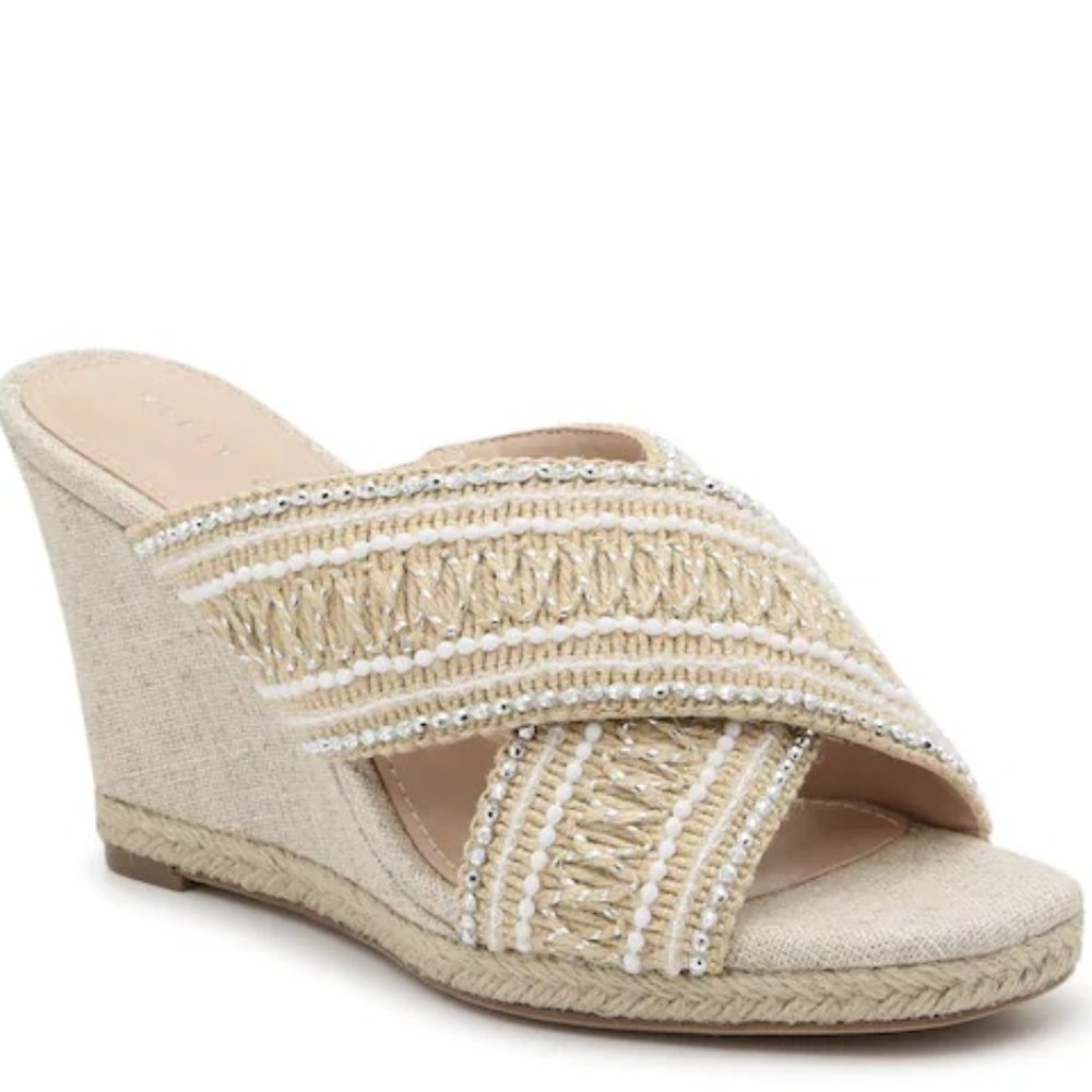 KELLY & KATIE ISSOA WEDGE SANDAL.NWOT/NEVER WORN